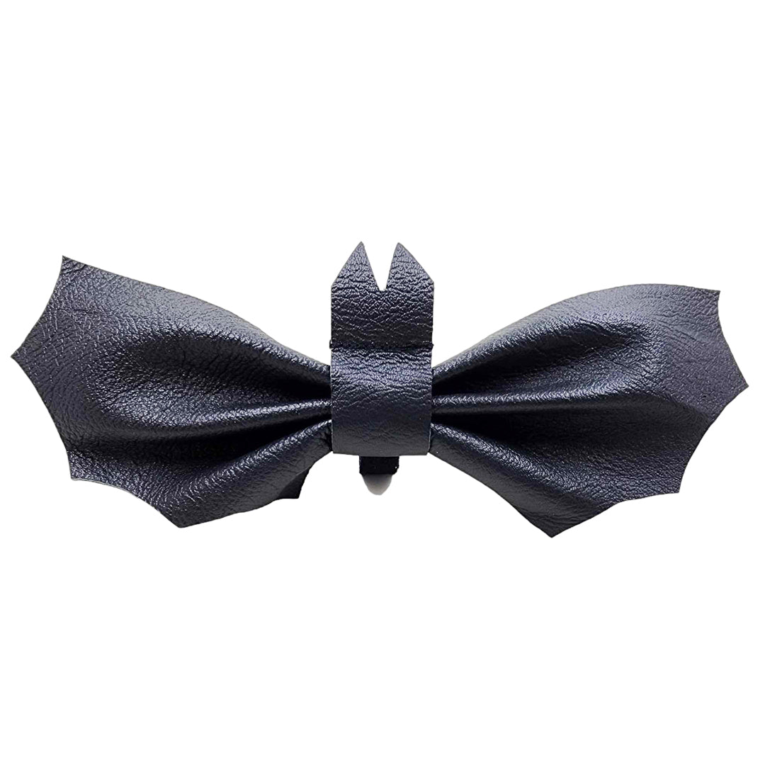 Howl-o-ween Battie Bat Bow Tie